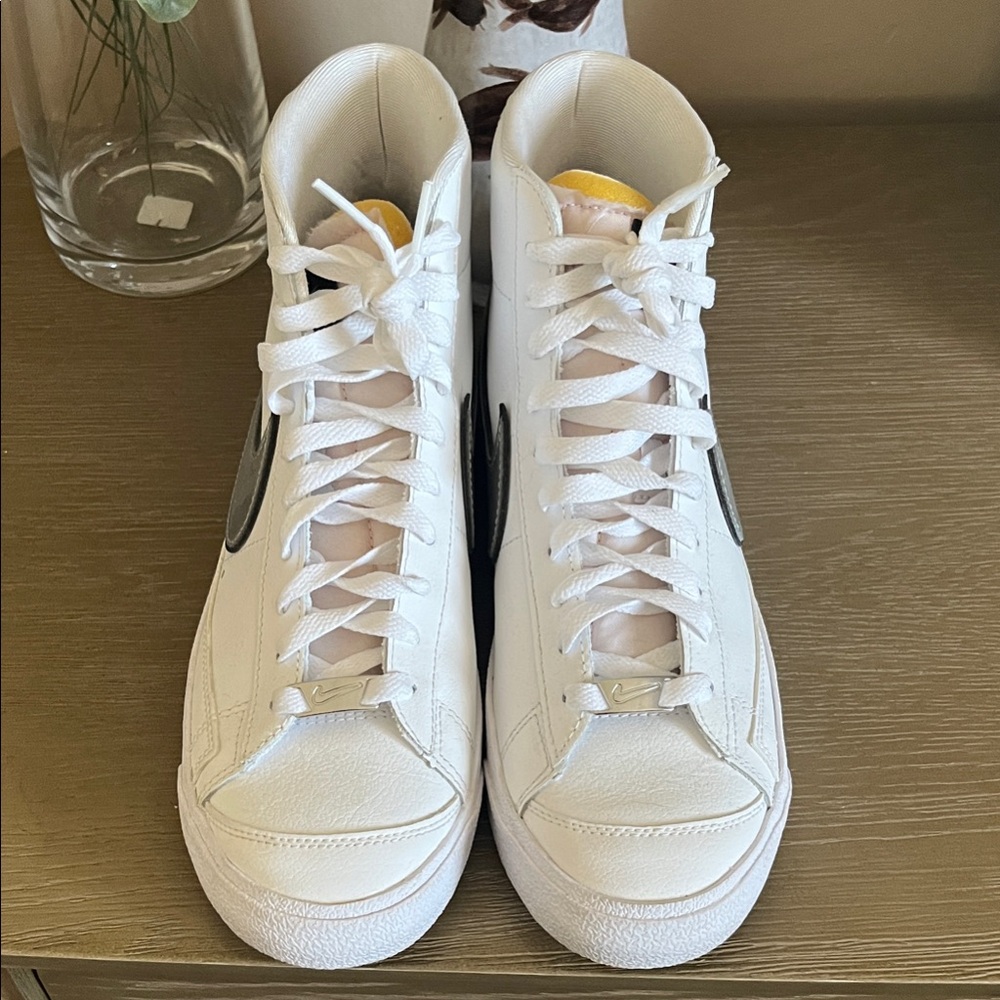 Nike White and Yellow Women's Sneakers